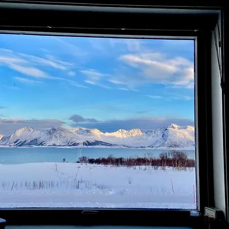 ホームステイ Lofoten Kajakk Smedvik