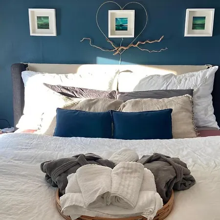 Lofoten Kajakk ホームステイ Smedvik