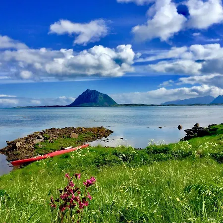 Lofoten Kajakk منزل للإقامة *